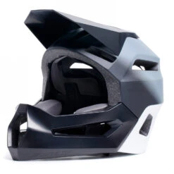 Dainese - Kid's Scarabeo Linea 01 - Bike Helmet 12 Dainese - Kid's Scarabeo Linea 01 - Bike Helmet -Continental Sport dainese kids scarabeo linea 01 bike helmet detail 5