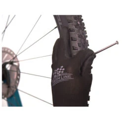 Finish Line - Tubeless Tyre Sealant 9 Finish Line - Tubeless Tyre Sealant -Continental Sport finish line tubeless tyre sealant detail 4